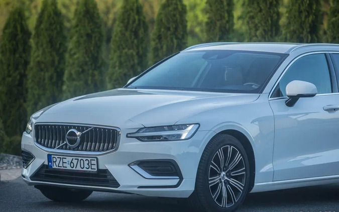 Volvo V60 cena 106764 przebieg: 151231, rok produkcji 2020 z Ożarów Mazowiecki małe 631